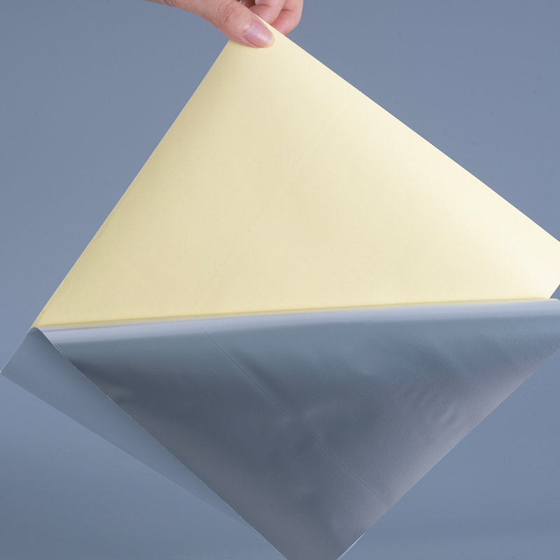 Nhãn tự dính màng nhựa PET màu trắng bóng 50mic với cuộn Jumbo keo acrylic dung môi để in kỹ thuật số