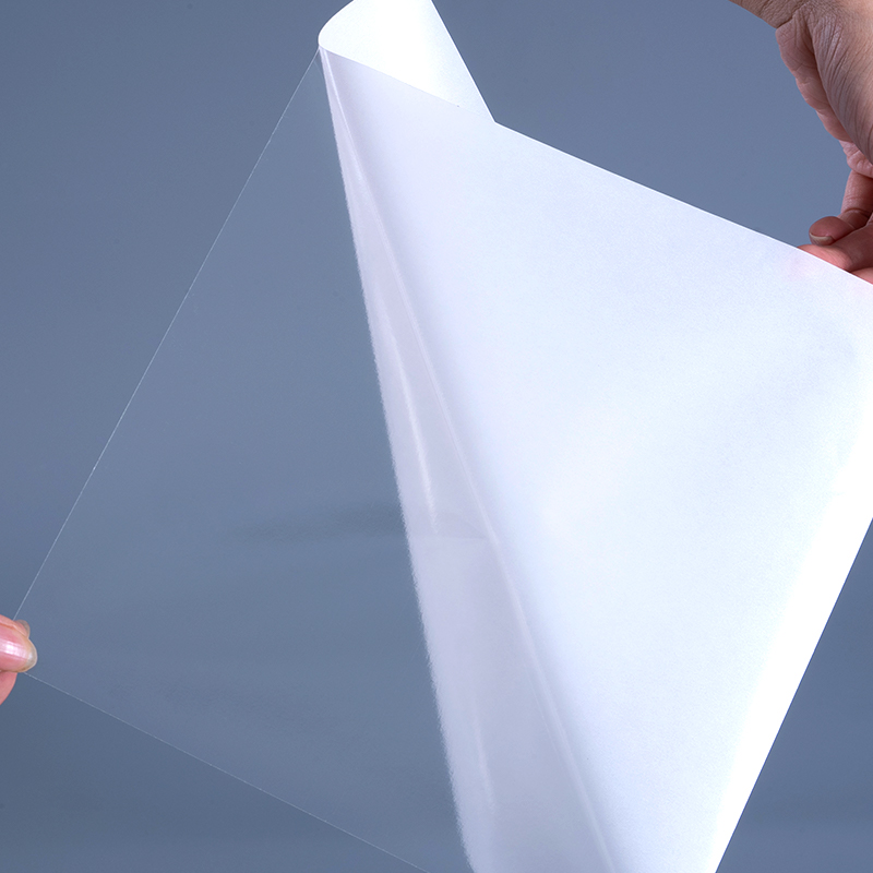 Phim PET trong suốt 25mic có nhãn Polyester trong suốt có thể tháo rời