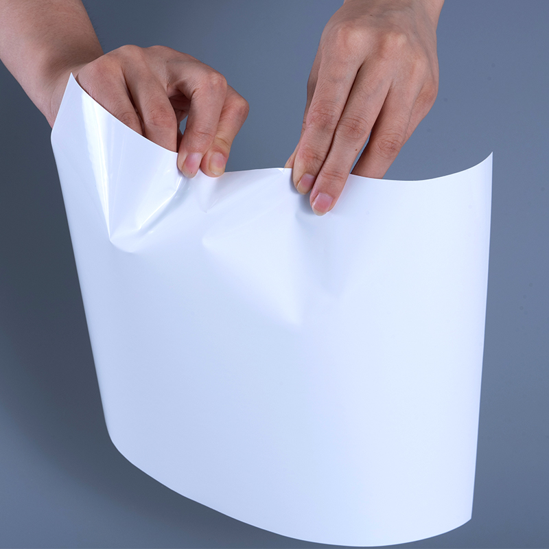 Vật liệu nhãn màng nhựa PET bóng 25mic với cuộn Jumbo dính acrylic để in phun