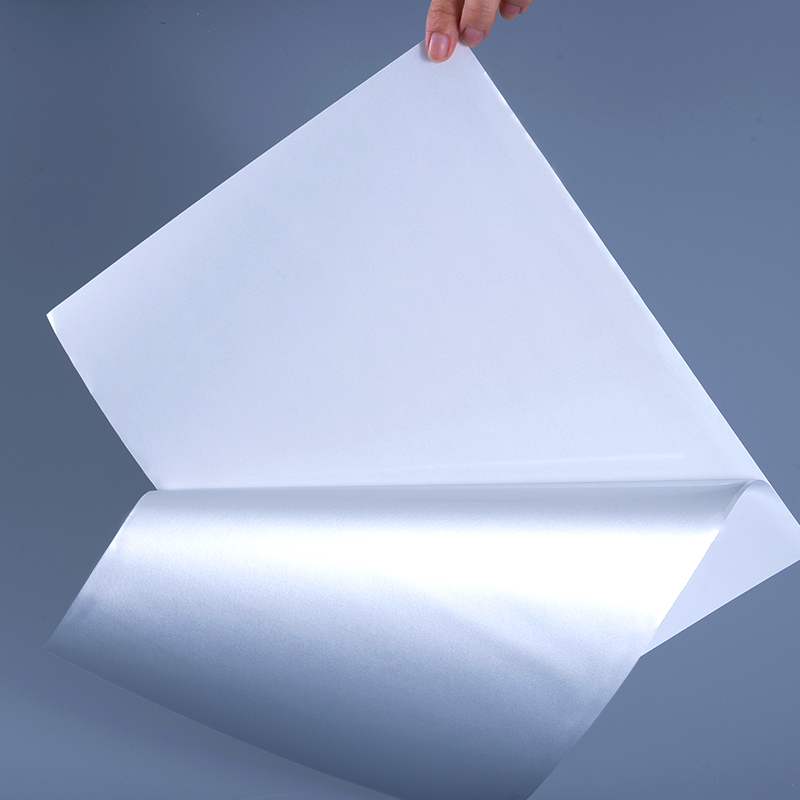 Nhãn tự dính màng polyester Aluminized trắng bóng 25mic với chất kết dính acrylic gốc nước để in phun